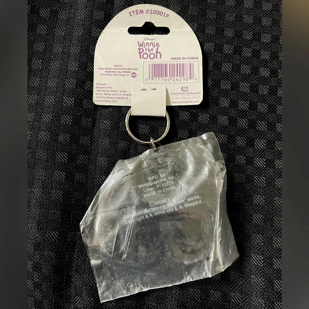 Vintage Disney Winnie The Pooh Floral Keychain Holder